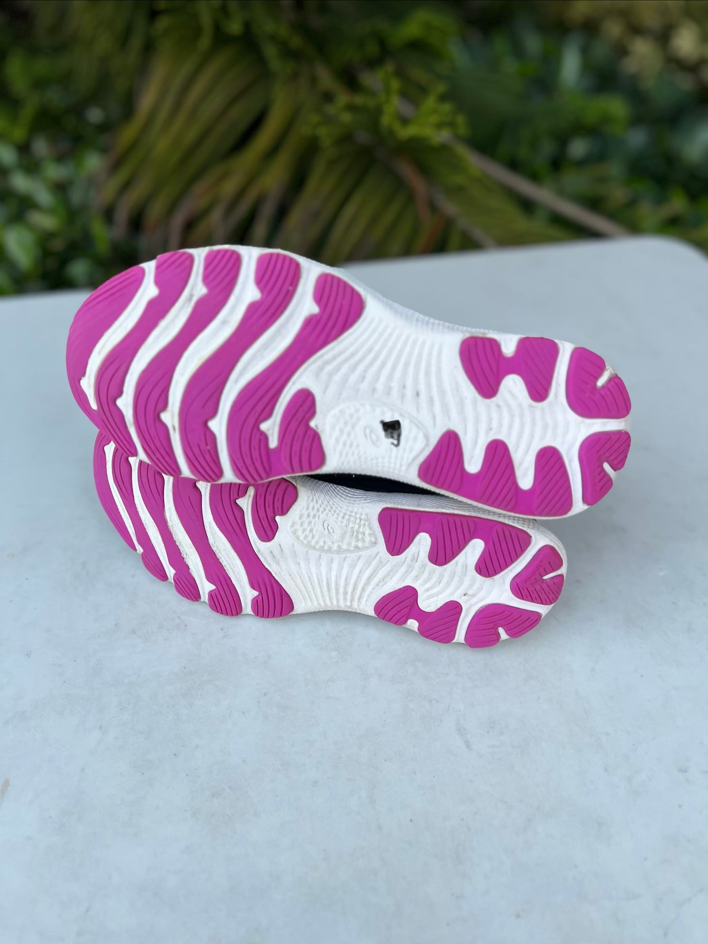 Asics Gel Nimbus 24 Running Shoes Womens Size: 8.5