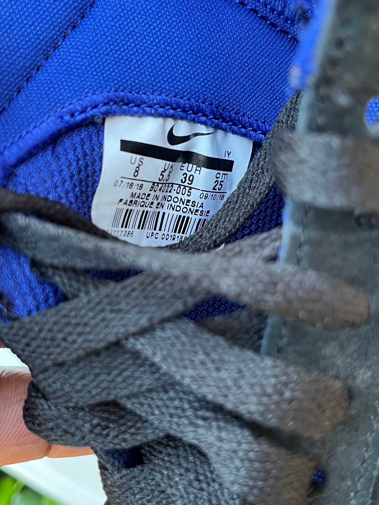 Nike Blazer ‘77 Mid Rebel Shoes (Mens Size: 8)