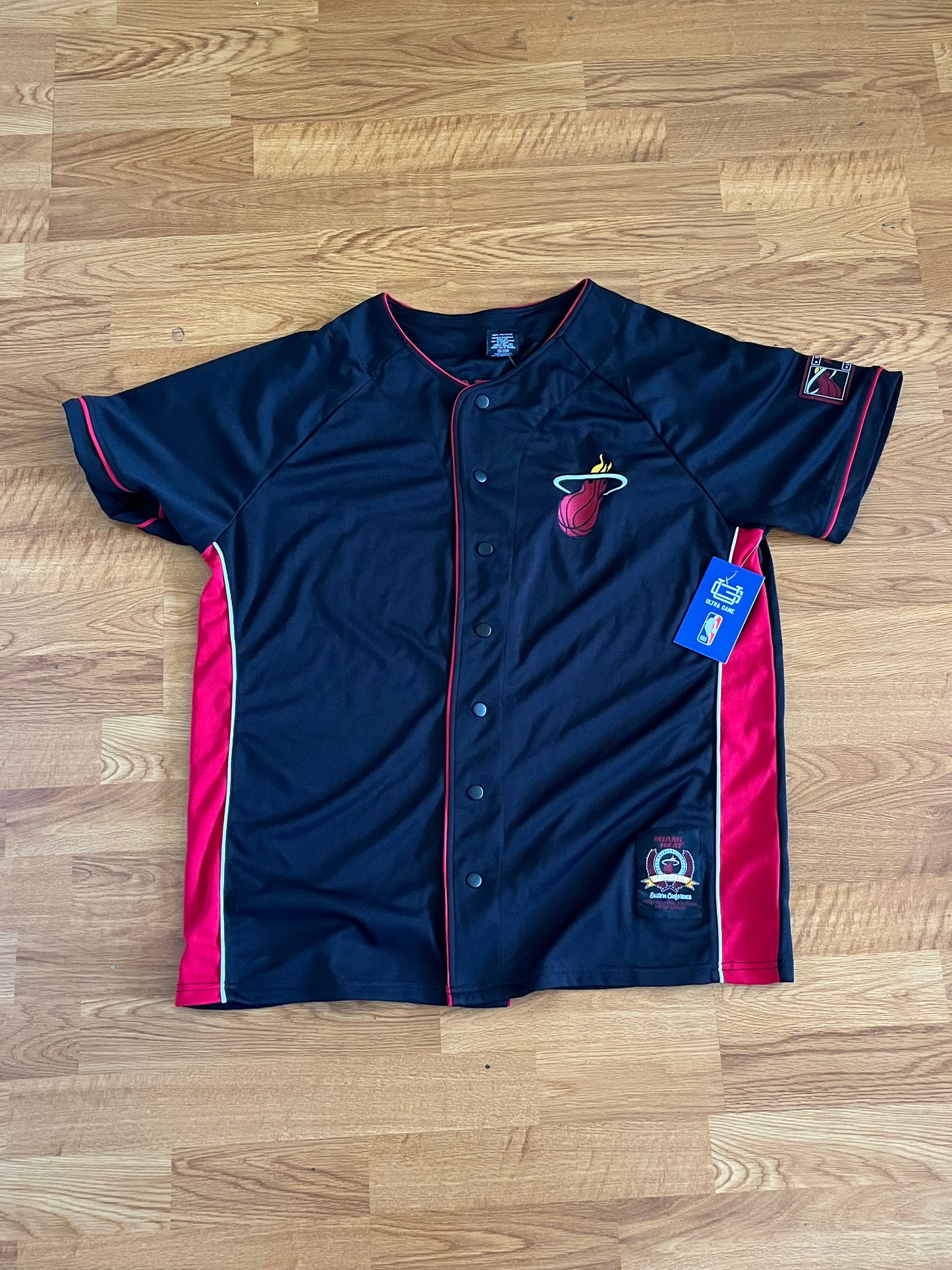 Miami Heat Button Down Shooting Shirt Mens Size: Large