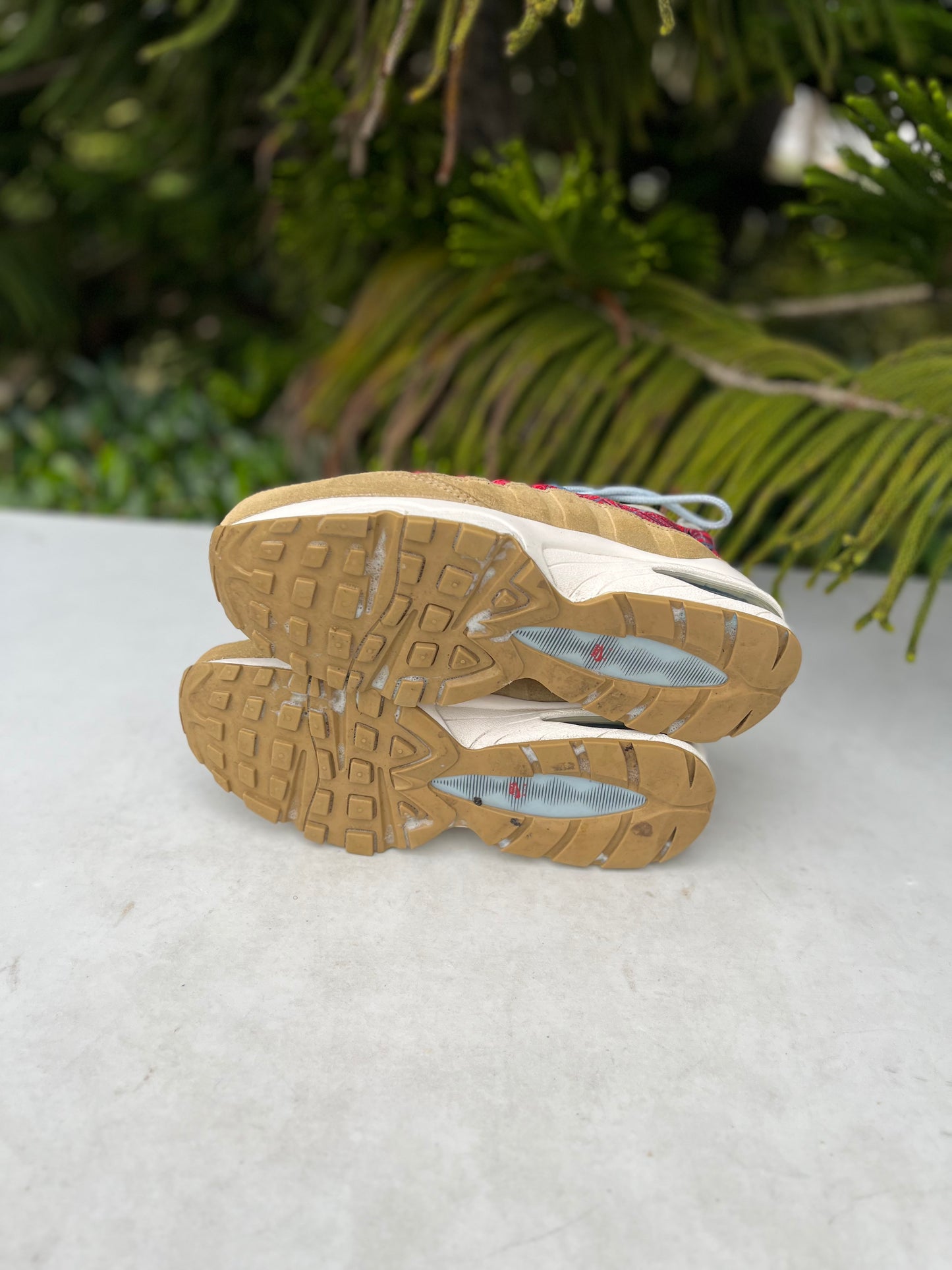 Nike Air Max ‘95 Wild West Running Shoes (Boys Size: 7Y) (Womens Size: 8.5)