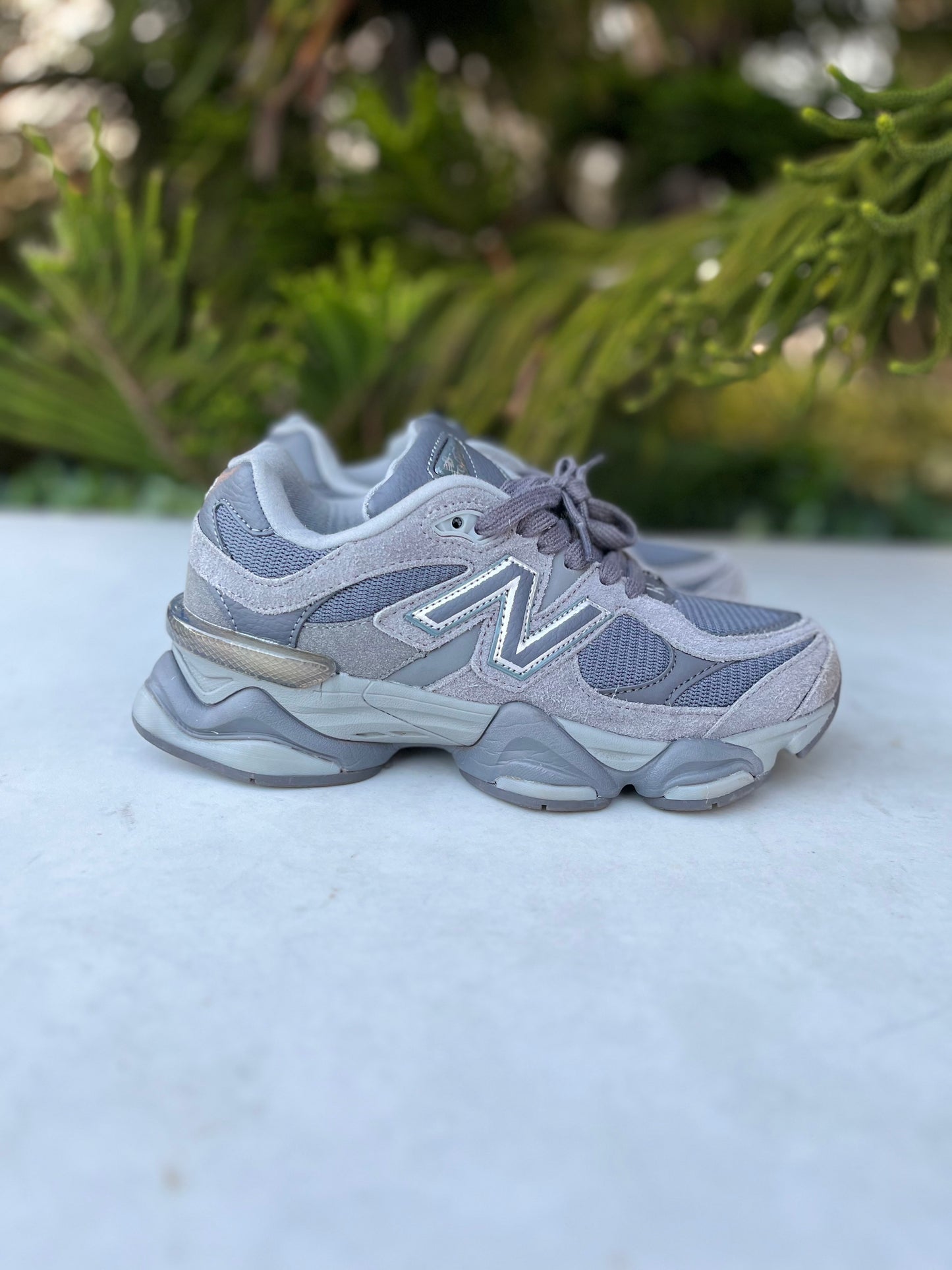 New Balance 9060 Magnet Running Shoes (Boys Size: 5.5Y) (Womens Size: 7)