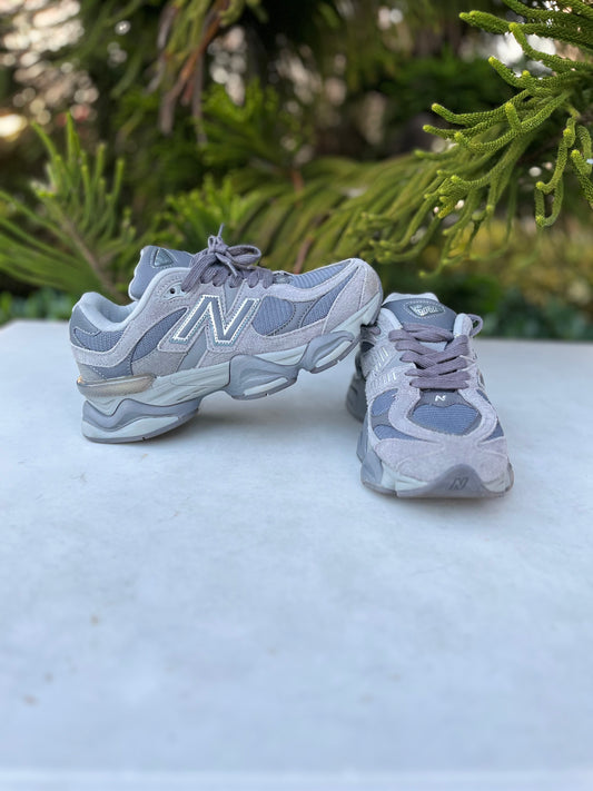 New Balance 9060 Magnet Running Shoes (Boys Size: 5.5Y) (Womens Size: 7)