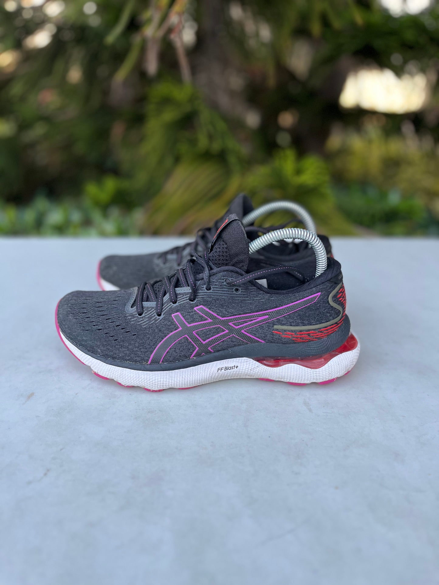 Asics Gel Nimbus 24 Running Shoes Womens Size: 8.5