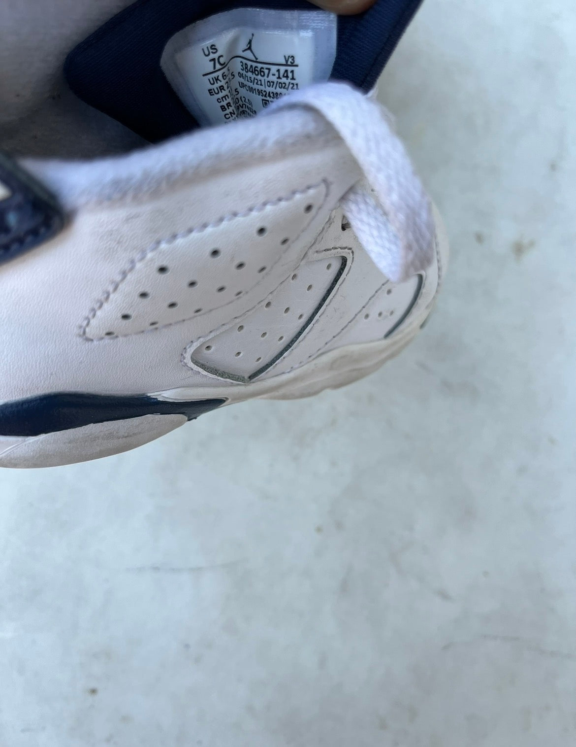 Nike Air Jordan 6 Retro “Midnight Navy” Toddler Size: 7C