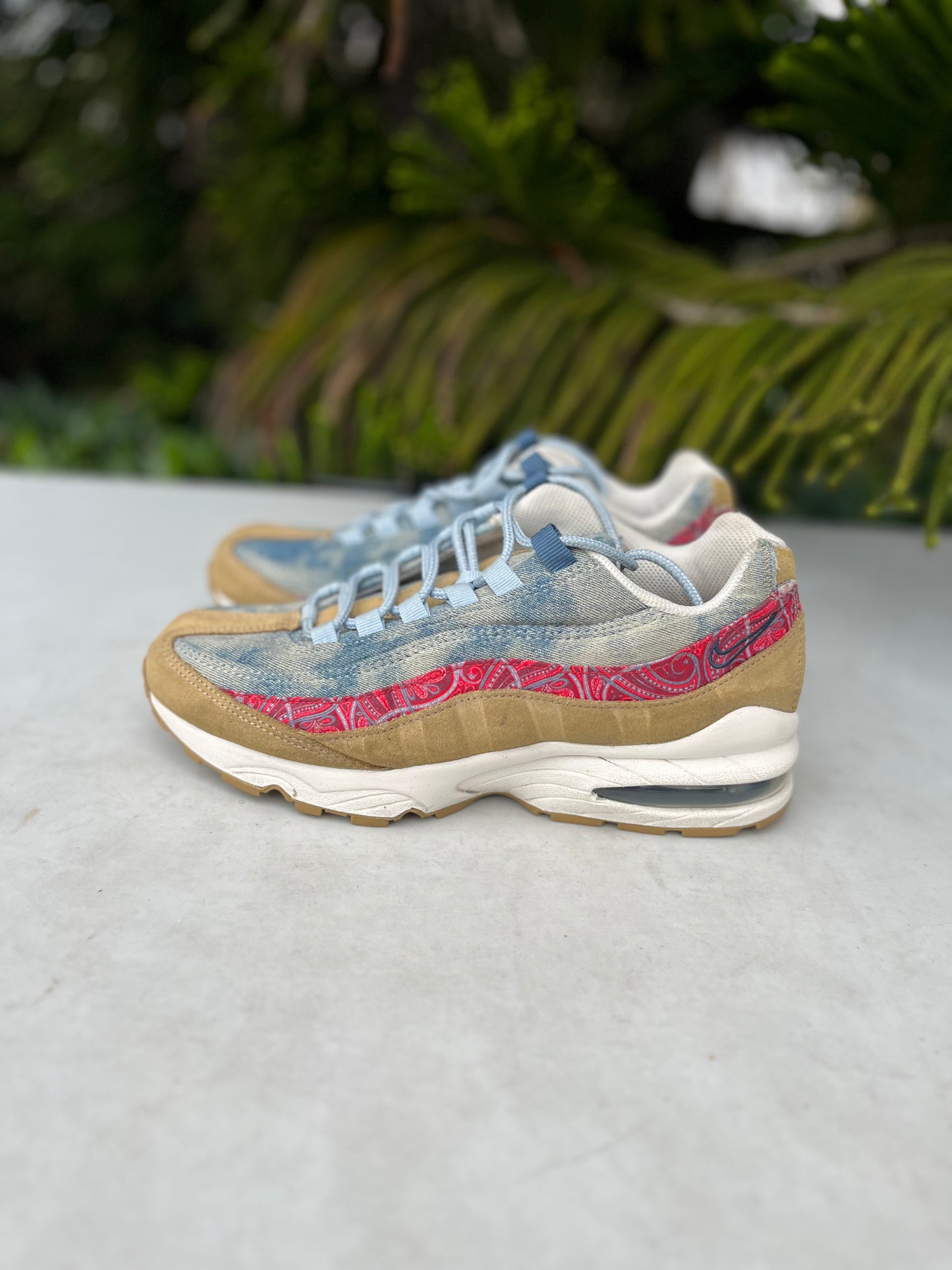 Nike Air Max ‘95 Wild West Running Shoes (Boys Size: 7Y) (Womens Size: 8.5)