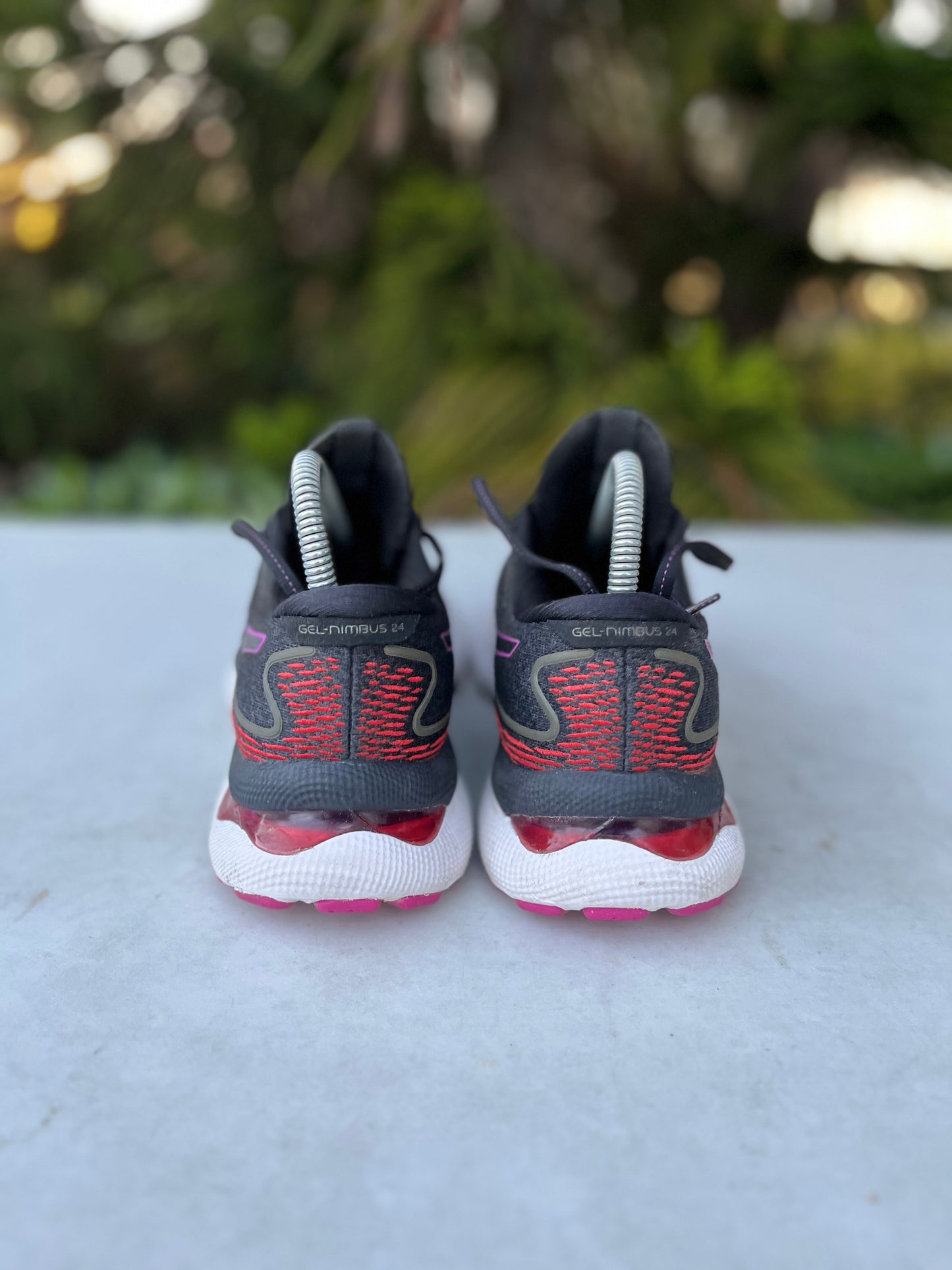 Asics Gel Nimbus 24 Running Shoes Womens Size: 8.5