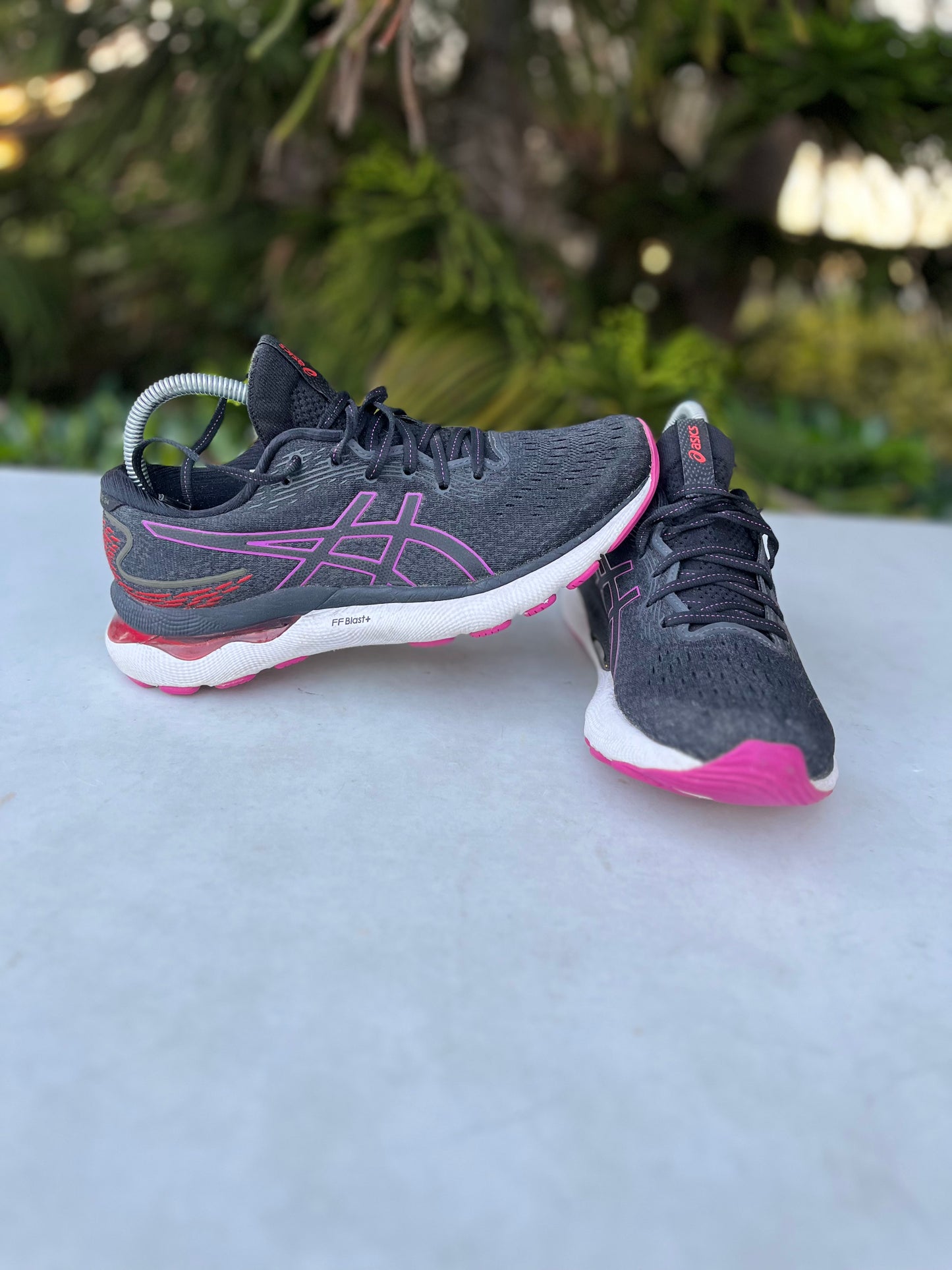 Asics Gel Nimbus 24 Running Shoes Womens Size: 8.5